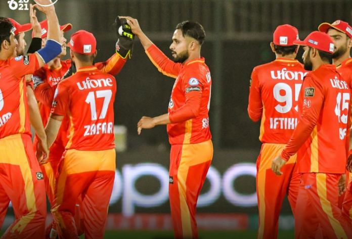 لیوس گریگری کی شاندار بیٹنگ، اسلام آباد یونائیٹڈ کو ملتان سلطانز کے خلاف 3 وکٹوں سے کامیابی مل گئی
