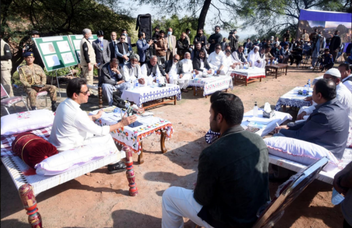 حکومت سیاحت کو فروغ دینے اور پاکستان میں نوجوانوں کیلئے روزگار کے مواقع پیدا کرنے کے لئے کوشاں ہے، وزیر اعظم عمران خان کی ورثہ ٹریل کے افتتاح کے بعد بات چیت حکومت سیاحت کو فروغ دینے اور پاکستان میں نوجوانوں کیلئے روزگار کے مواقع پیدا کرنے کے لئے کوشاں ہے، وزیر اعظم عمران خان کی ورثہ ٹریل کے افتتاح کے بعد بات چیت