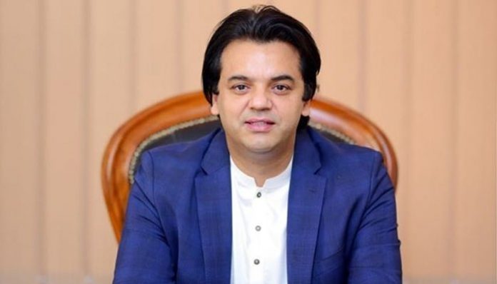 کامیاب جوان پروگرام سے ملک بھر میں 1 لاکھ 25 ہزار خاندان مستفید ہو ئے ،عثمان ڈار