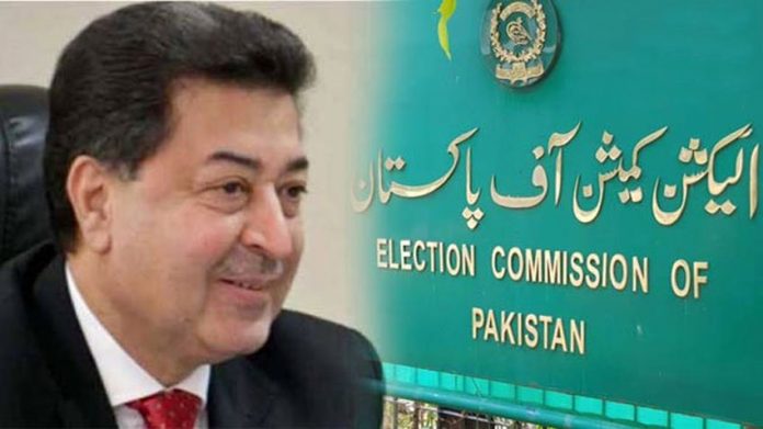 چیف الیکشن کمشنر سکندر سلطان راجہ نے اسلام آباد میں پولنگ کا جائزہ لینے کے لئے قومی اسمبلی ہال کا دورہ کیا چیف الیکشن کمشنر سکندر سلطان راجہ نے اسلام آباد میں پولنگ کا جائزہ لینے کے لئے قومی اسمبلی ہال کا دورہ کیا