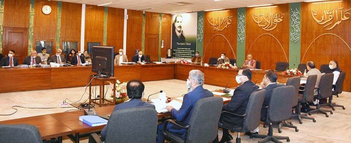 وفاقی وزیر خزانہ ڈاکٹر عبدالحفیظ شیخ کی زیر صدارت کابینہ کی اقتصادی رابطہ کمیٹی کا اجلاس