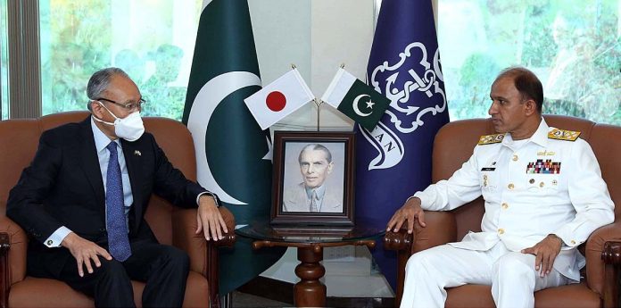 چیف آف دی نیول سٹاف ایڈمرل محمد امجد خان نیازی سے پاکستان میں تعینات جاپان کے سفیر کی ملاقات
