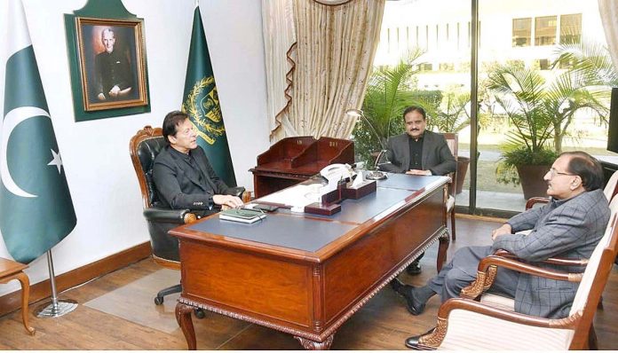 وزیرِ اعظم عمران خان سےرکن قومی اسمبلی طاہر صادق (این اے 55) کی پارلیمنٹ ہاؤس میں ملاقات