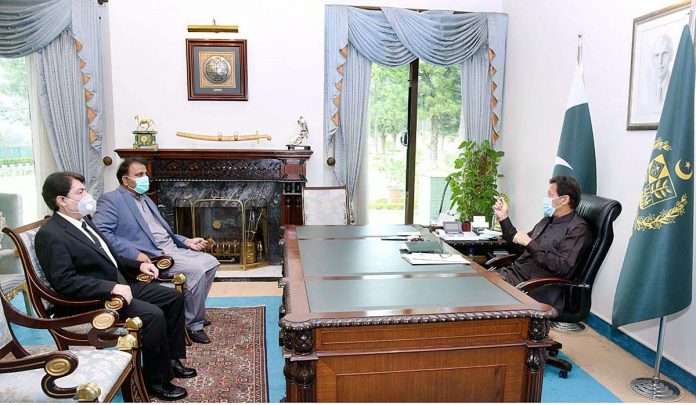 وزیراعظم عمران خان سے سینیٹر بیرسٹر محمد علی سیف کی ملاقات