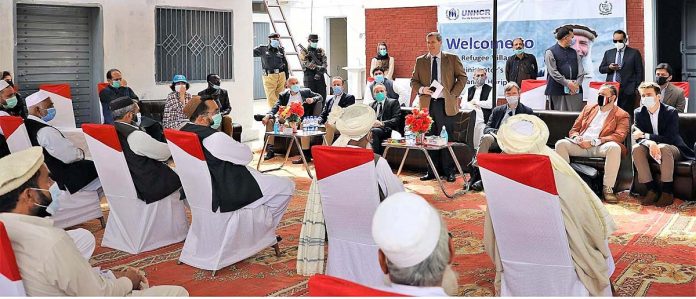 پاکستان میں یو این ایچ سی آر کے نمائندے کا افغان مہاجرین اور میزبان برادریوں کی امداد جاری رکھنے کے بین الاقوامی برادری کے عزم کا خیر مقدم پاکستان میں یو این ایچ سی آر کے نمائندے کا افغان مہاجرین اور میزبان برادریوں کی امداد جاری رکھنے کے بین الاقوامی برادری کے عزم کا خیر مقدم