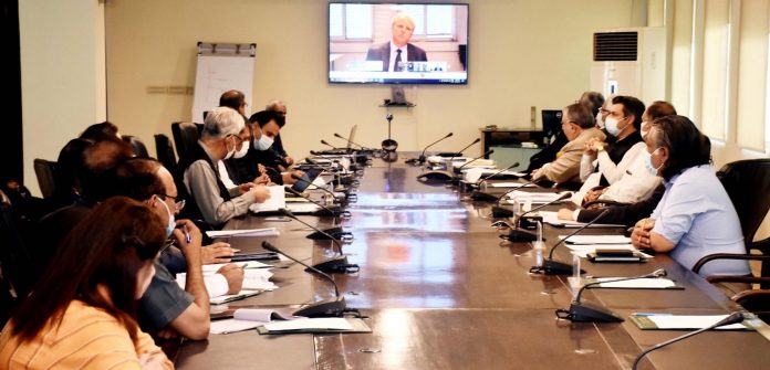 وزیرخزانہ شوکت ترین کی عالمی بینک کےایم ڈی(آپریشنز) ایگزل وان ٹروٹسن برگ سے گفتگو