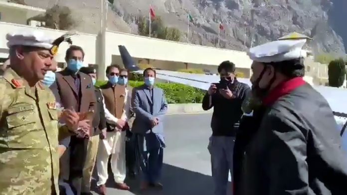 وزیر داخلہ شیخ رشید احمد گلگت بلتستان کے دو روزہ سرکاری دورہ پر گلگت پہنچ گئے