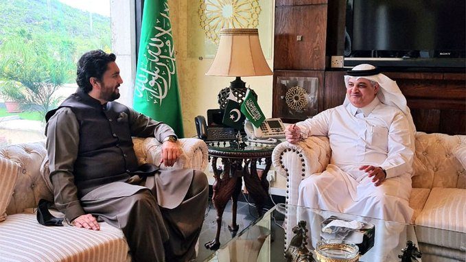 پارلیمانی کمیٹی برائے کشمیر کے چیئرمین شہریار خان آفریدی کی سعودی عرب کے سفیر نواف بن سعید المالکی سے ملاقات پارلیمانی کمیٹی برائے کشمیر کے چیئرمین شہریار خان آفریدی کی سعودی عرب کے سفیر نواف بن سعید المالکی سے ملاقات