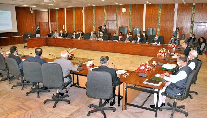 کابینہ کی اقتصادی رابطہ کمیٹی نے پی آئی اے کے احیاءنو منصوبہ کو منظوری کیلئے وفاقی کابینہ کے سامنے پیش کرنے کی سفارش کردی ، متعدد تکنیکی ضمنی گرانٹس کی بھی منظوری کابینہ کی اقتصادی رابطہ کمیٹی نے پی آئی اے کے احیاءنو منصوبہ کو منظوری کیلئے وفاقی کابینہ کے سامنے پیش کرنے کی سفارش کردی ، متعدد تکنیکی ضمنی گرانٹس کی بھی منظوری