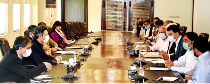 تعمیرات کے شعبہ کاوبا سے متاثرہ ملکی معیشت کی جلد بحالی اوراقتصادی بڑھوتری کے عمل میں کلیدی کردار، حکومت تعمیرات کے شعبہ کے فروغ کیلئے اپنے عزم پرقائم ہے، وفاقی وزیر خزانہ حماداظہر کی سٹون کرشنگ ایسوسی ایشن کے وفد سے ملاقات میں گفتگو تعمیرات کے شعبہ کاوبا سے متاثرہ ملکی معیشت کی جلد بحالی اوراقتصادی بڑھوتری کے عمل میں کلیدی کردار، حکومت تعمیرات کے شعبہ کے فروغ کیلئے اپنے عزم پرقائم ہے، وفاقی وزیر خزانہ حماداظہر کی سٹون کرشنگ ایسوسی ایشن کے وفد سے ملاقات میں گفتگو