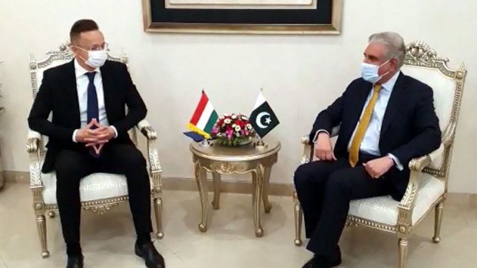 پاکستان اور ہنگری کے وزرا خارجہ کی ملاقات ، دونوں ممالک میں زراعت، خوراک، ماحولیات، آبی وسائل، انجینئرنگ، ووکیشنل ٹریننگ اور اربن پلاننگ سمیت باہمی دلچسپی کے مختلف شعبوں میں دو طرفہ تعاون کے فروغ پر اتفاق