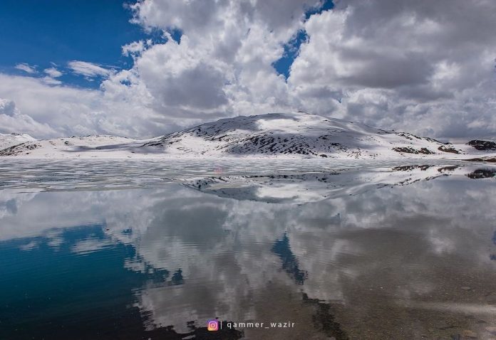 سیاحوں کی بڑی تعداد نےخوبصورت علاقہ دیوسائی کا رخ کرلیا