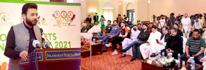 وزیراعظم عمران خان ’’ٹاپ لیجنڈ " کے طور پر جانے جاتے ہیں اور یوتھ کے آئیڈیل ہیں،وزیر مملکت اطلاعات و نشریات فرخ حبیب