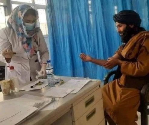 Female doctors, paramedical staff resume duties in Kabul, Afghan provinces