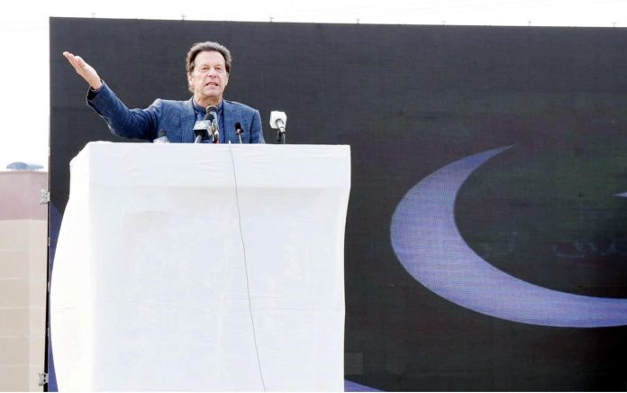 کورونا وائرس کی وبا کے باعث ساری دنیا میں مہنگائی ہے، پاکستان بھی اس سے متاثر ہوا ہے ، عام آدمی کو مہنگائی کے اثرات سے بچانے کے لئے اقدامات کررہے ہیں، وزیراعظم عمران خان