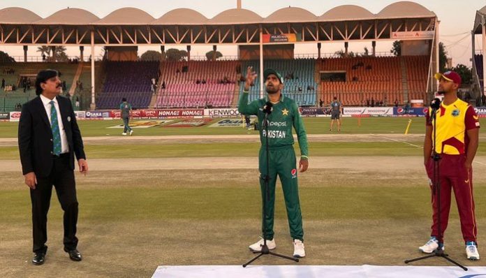 دوسرا ٹی ٹونٹی۔ پاکستان کا ویسٹ انڈیز کے خلاف ٹاس جیت کرپہلے بیٹنگ کرنے کا فیصلہ