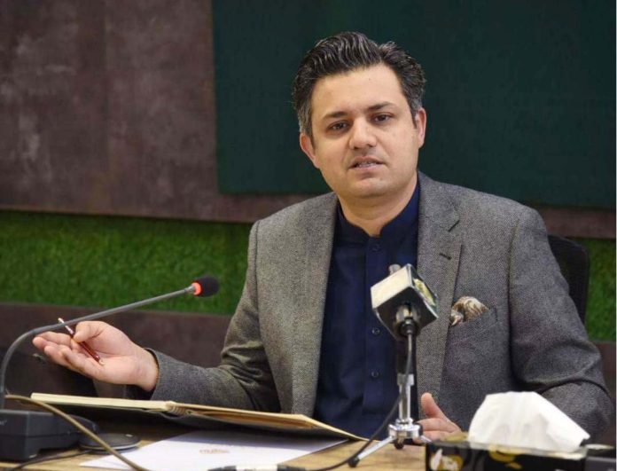 میرے بے ہوش ہونے کی خبر درست نہیں تھی، وفاقی وزیر حماد اظہر کا ٹویٹ