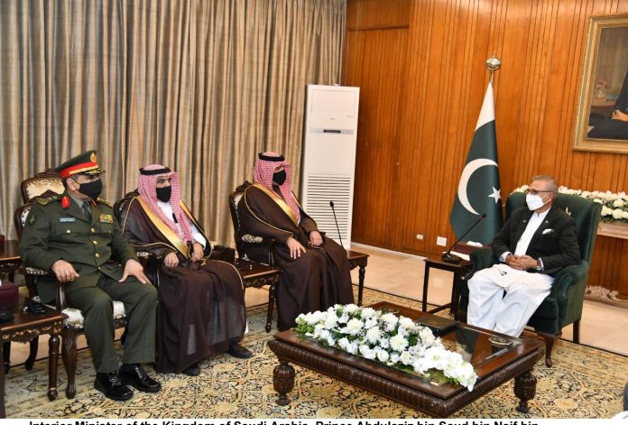 صدر مملکت ڈاکٹر عارف علوی سے سعودی عرب کے وزیر داخلہ شہزادہ عبدالعزیز بن سعود بن نائف بن عبدالعزیز آل سعود کی ملاقات