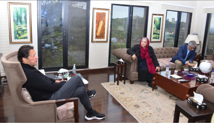 ہیلتھ کارڈ کا سب سے زیادہ فائدہ غریب اور متوسط طبقے کو ہورہا ہے، وزیراعظم عمران خان