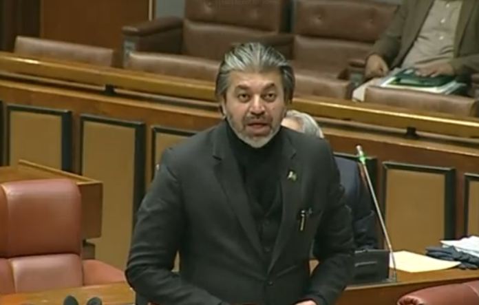کشمیری عوام کو آزادی مل کر رہے گی، کشمیر میں آر ایس ایس کے غنڈے فوجی وردی میں مظالم ڈھا رہے ہیں، وزیر مملکت برائے پارلیمانی امور علی محمد خان