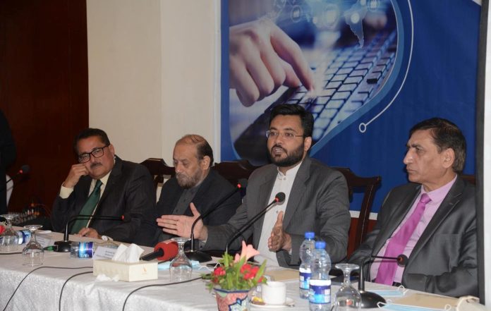 معاشرے کی اصلاح اور بہتری کیلئے سوشل میڈیا کا صحیح استعمال وقت کی اہم ضرورت ہے، فرخ حبیب