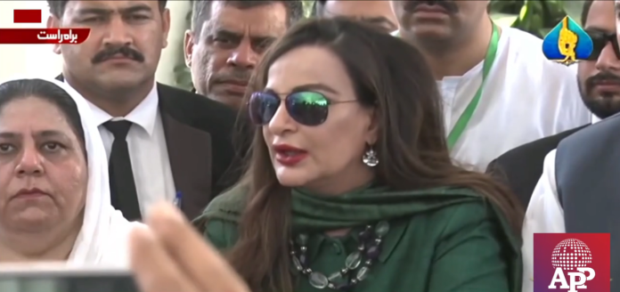 ڈپٹی سپیکر کی رولنگ کا معاملہ سپریم کورٹ میں ہے ، عدالت عظمی کے فیصلے کی بنیاد پر پاکستان کے مستقبل کا تعین ہو گا، پیپلز پارٹی کی راہنما شیری رحمان کی صحافیوں سے گفتگو