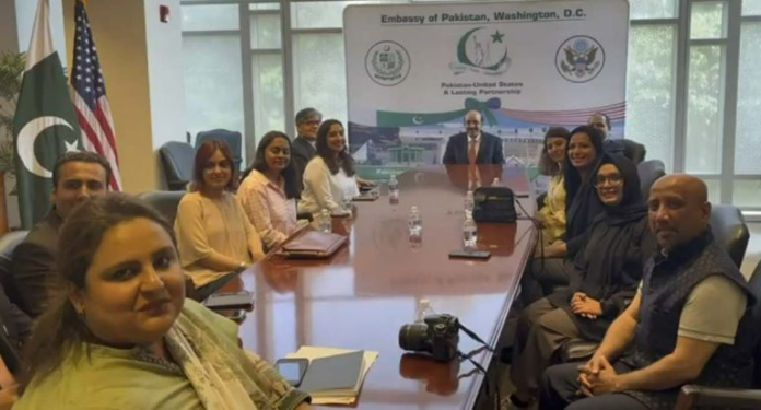 پاکستانی کاروباری خواتین امریکا میں اپنے کاروبار کو وسعت دینے کے لیے مواقع سے فائدہ اٹھائیں، سفیر مسعود خان