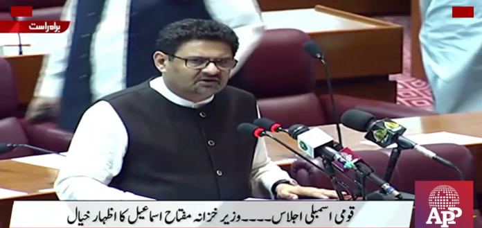 حکومت نے مشکل فیصلوں کے ذریعے ملک کو ڈیفالٹ ہونے سے بچایا ہے، اس سال پرائمری خسارہ 1600 ارب روپے، آئندہ سال اسے 153 ارب روپے فاضل کیا جائے گا، وزیر خزانہ