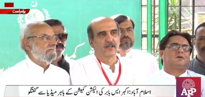 حقائق سامنے آنے کے خوف سے تحریک انصاف مجھے فارن فنڈنگ کیس سے الگ کرنے کی درخواستیں دے رہی ہے،اکبر ایس بابر