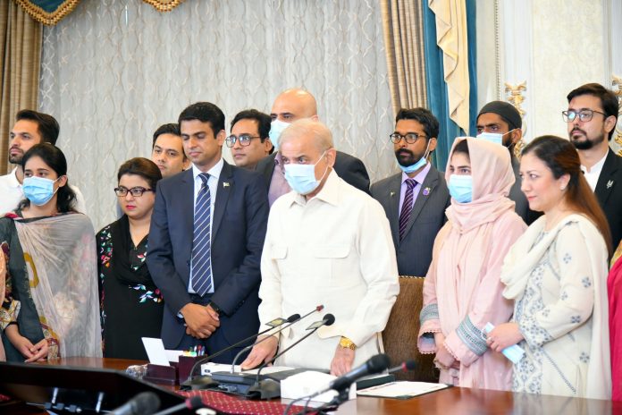 ہونہار اور باصلاحیت نوجوانوں کے جدید آئیڈیاز کو قومی پالیسی سازی میں شامل کریں گے، وزیر اعظم شہباز شریف کا انوویشن ہب کے افتتاح کی تقریب سے خطاب