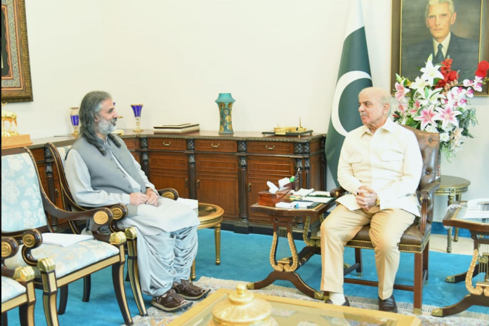 وزیرِاعظم شہباز شریف سے وفاقی وزیر برائے نارکوٹکس کنٹرول نواب شاہ زین بگٹی کی ملاقات