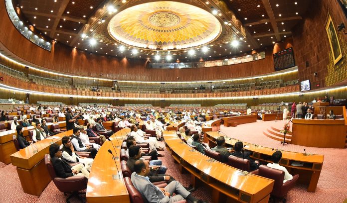 پاکستان میں اقلیتوں کو مکمل مذہبی آزادی حاصل ہے، اپنے مادر وطن کے خلاف ہر اندرونی و بیرونی سازش کو ناکام بنا کر دم لیں گے، اقلیتی کنونشن