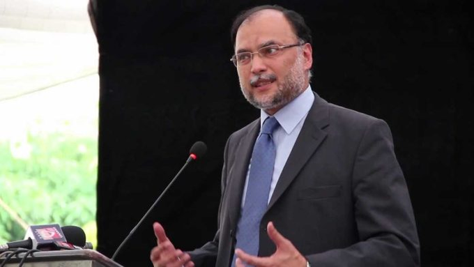 جامع ترقی کے لئے سیاسی استحکام اور پالیسیز کا تسلسل ناگزیر ہے ، وفاقی وزیر پروفیسر احسن اقبال کا وزارت منصوبہ بندی و ترقی کی کارکردگی رپورٹ کے اجراکی تقریب سے خطاب احسن اقبال