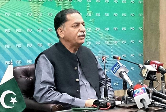 جب غیرآئینی مطالبات کئے جاتے ہیں تو ریاست کمزور ہوتی ہے، ہر حال میں پاکستان کا تحفظ یقینی بنائیں گے، میاں جاوید لطیف