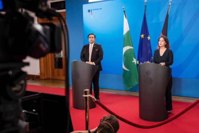 پاکستان اوربھارت مذاکرات کےذریعے خطے میں سیاسی اورعملی تعاون کیلئے کوششیں کریں، جرمنی پاکستان اوربھارت کی جانب سے اقوام متحدہ کے جنگ بندی کے راستے کوتقویت دینے والے اقدامات کی حوصلہ افزائی کرے گا، جرمن وزیرخارجہ