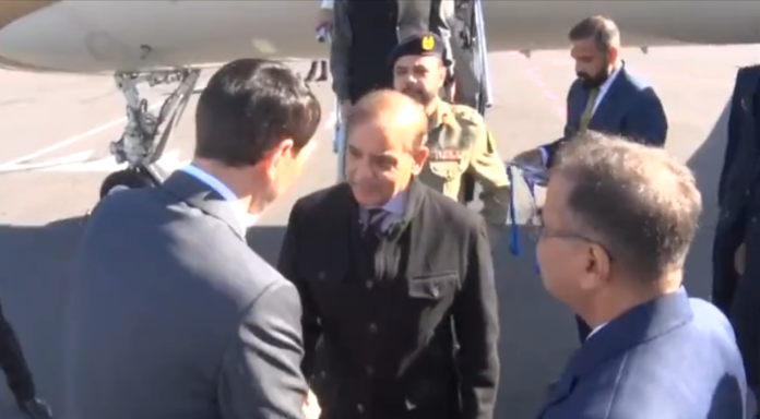 وزیراعظم شہباز شریف سیکا کے چھٹے سربراہی اجلاس میں شرکت کے لیے قزاخستان پہنچ گئے