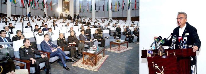 پاک بحریہ بحری سلامتی کے چیلنج سے نمٹنے اور پاکستان کی سمندری و بحری حدود کے تحفظ کیلئے نمایاں کردار ادا کر رہی ہے، صدر مملکت ڈاکٹر عارف علوی