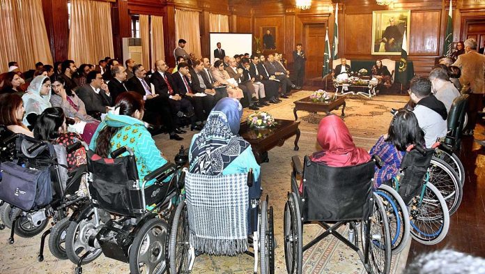 معذور افرادکو معاشرے کے مرکزی دھارے میں شامل کرنے کیلئے ٹھوس اقدامات کی ضرورت ہے، صدر مملکت ڈاکٹر عارف علوی