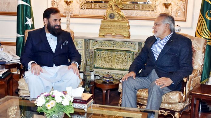 گورنر پنجاب سے وفاقی وزیر خزانہ اسحاق ڈار کی ملاقات ،ملک کی سیاسی و معاشی صورتحال سمیت مختلف امور پر تبادلہ خیال