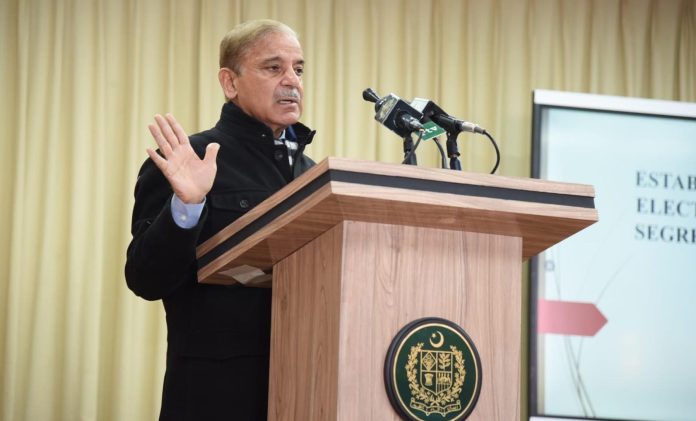 عوامی فلاحی منصوبوں کیلئےبڑھ چڑھ کراقدامات کئے جائیں گے،سابق حکومت نےملک میں توانائی بحران پیداکیا،عمران خان نےملک کی معیشت، معاشرے اورسماج کو تباہ کیا، وزیراعظم محمد شہباز شریف کاہزارہ الیکٹرک سپلائی کمپنی کے قیام کی تقریب سے خطاب