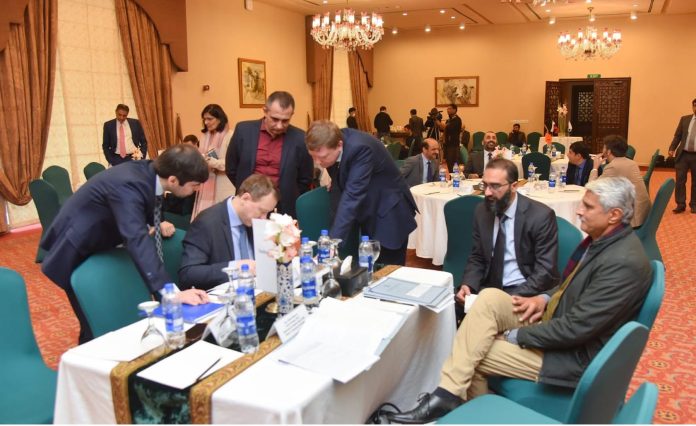 پاکستان روس بین الحکومتی کمیشن کا تجارت، اقتصادی، سائنسی و تکنیکی تعاون بارے 8واں اجلاس دوسرے دن بھی جاری