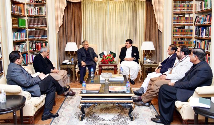 وفاقی وزیرخزانہ اسحاق ڈارکی بلوچستان کی ترقی اورخوشحالی کیلئے وفاقی حکومت کے مکمل تعاون کی یقین دہانی