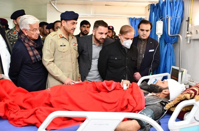 اسلام کے نام پردوران نماز مساجد اور معصوم شہریوں پر حملہ بدترین فعل ہے،ایسے بزدلانہ حملے دہشت گردی کے خلاف ہمارے قومی عزم کو کمزور نہیں کر سکتے، وزیراعظم محمد شہباز شریف