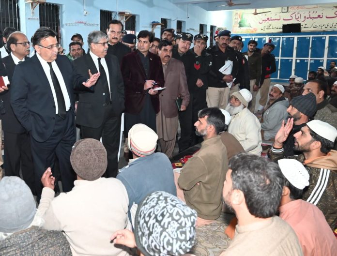 چیف جسٹس آف پاکستان جسٹس عمر عطا بندیال کا سنٹرل جیل اڈیالہ راولپنڈی کا دورہ