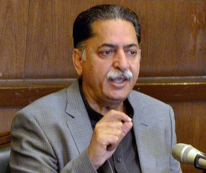 پی ٹی آ ئی نے چار سا ل میں ملکی معیشت کو تباہ کیا،شہباز شریف نے ڈیفالٹ سے بچایا،جاوید لطیف