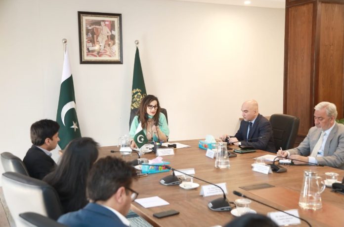 جنیوا میں ہونے والی اعلیٰ سطحی کانفرنس میں شرکت کا مقصد پاکستا نی عوام اور حکومت کے لیے بین الاقوامی تعاون حاصل کرنا ہے، سینیٹر شیری رحمٰن