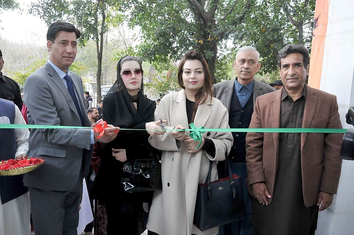 پاکستان یاسین ملک سمیت جیلوں میں بند حریت قیادت کی رہائی اور مقبوضہ کشمیر میں انسانی حقوق کی سنگین خلاف ورزیوں پر عالمی عدالت انصاف سے رجوع کرے ،یو این میں متنازعہ حیثیت ختم اور آبادی میں تبدیلی پر نئی قرارداد،کشمیرانوائے مقرر کیا جائے،مشعال حسین ملک