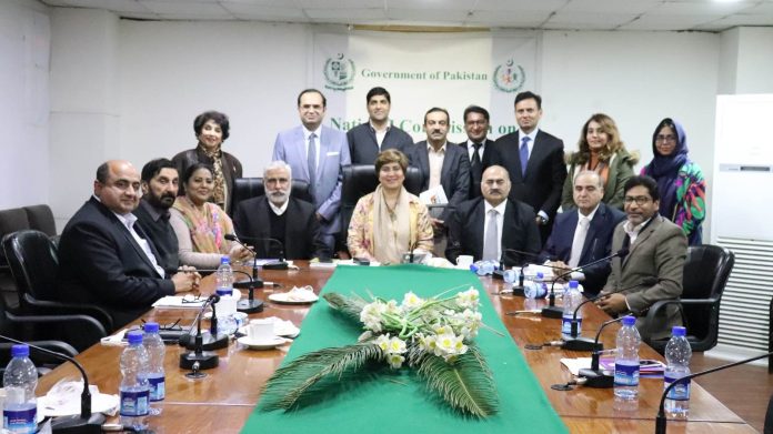 قومی کمیشن برائے حقوق اطفال کا مشاورتی اجلاس، بچوں کی اسمگلنگ اور اس کی روک تھام کیلئے این سی آر سی کی تیار کردہ پالیسی پر غور