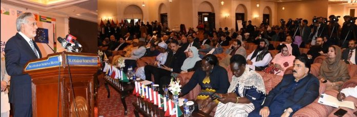 حکومت سڑکوں کی لمبائی میں اضافہ وحالت زار کو بہتربنانے اورروڈ سیفٹی قوانین میں بہتری کیلئے کام کررہی ہے، وزیرخزانہ سینیٹرمحمد اسحاق ڈار