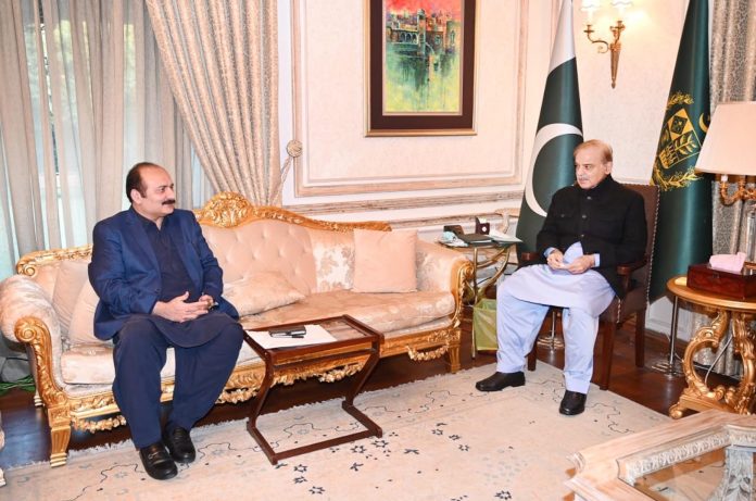 وزیراعظم محمد شہباز شریف سے سابق اراکین پنجاب اسمبلی رانا مشہود ، عنیزہ فاطمہ ،راحیلہ خادم اور رمیش سنگھ اروڑہ کی علیحدہ علیحدہ ملاقات